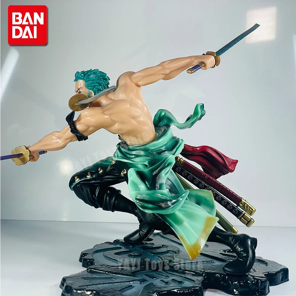 Roronoa Zoro Three-blade Figure