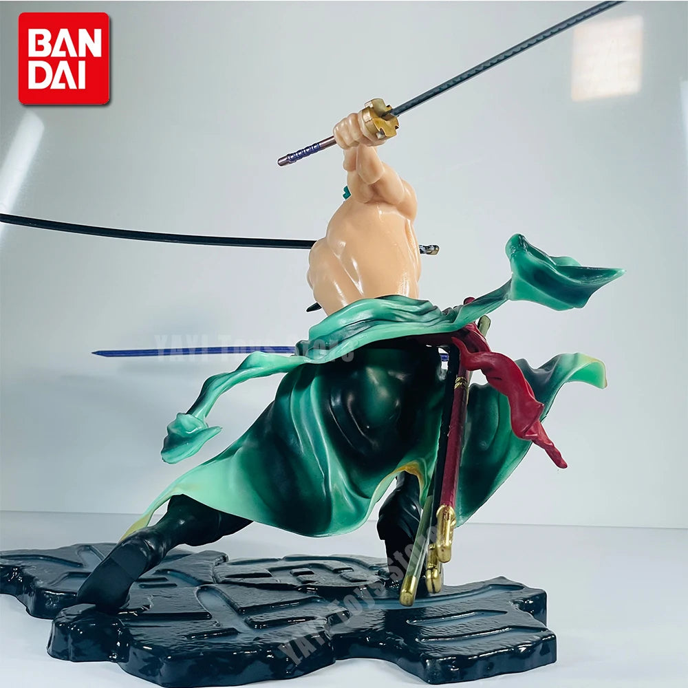 Roronoa Zoro Three-blade Figure