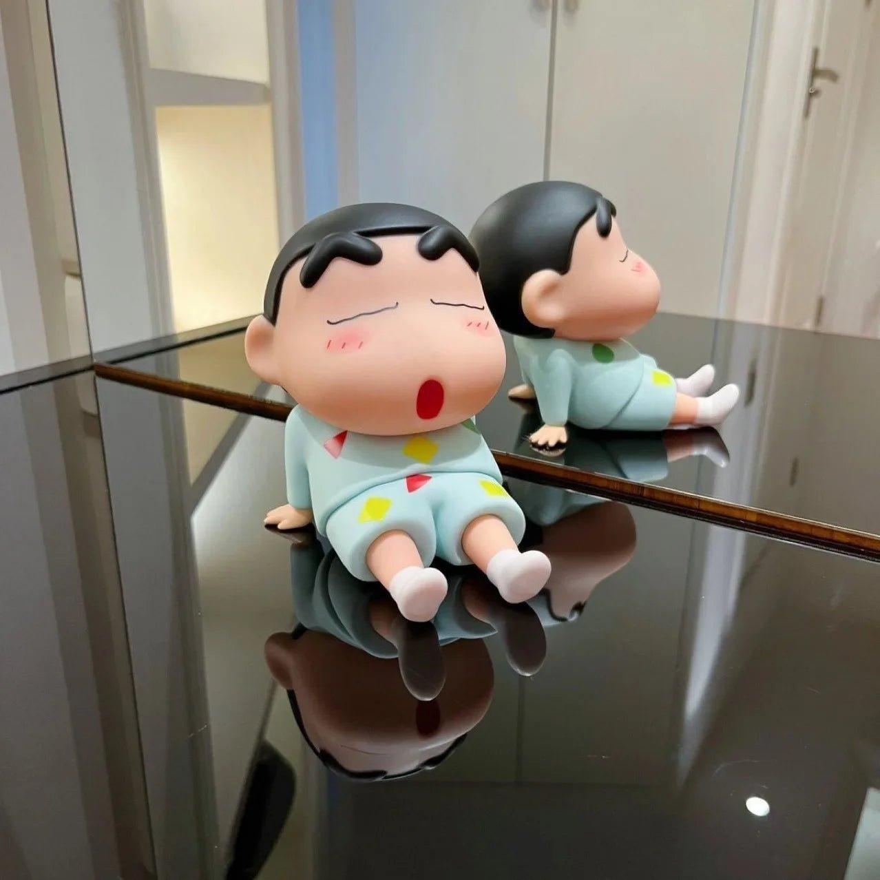 Crayon Shin - Chan Phone Stand - Bodega Japan